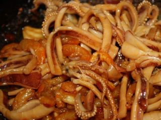 Cách làm mực khô chiên nước mắm