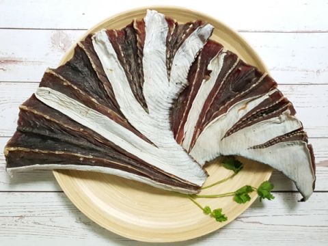 Khô cá đuối đen