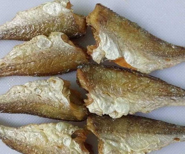 Khô cá đù nướng hoặc chiên ăn cùng cơm ngon số 1