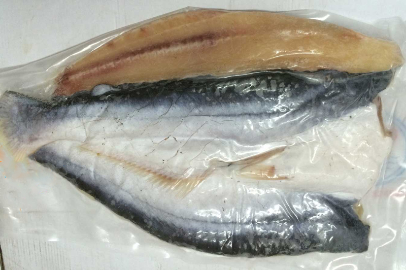 Khô có dứa 1 nắng được đóng gói hút chân không làm quà